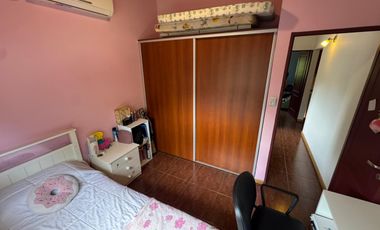 Casa en Venta - APTO CREDITO 4 DORMITORIOS - PISCINA Barrio Maschwitz Privado