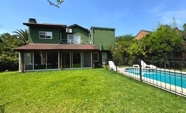 Casa en Venta - APTO CREDITO 4 DORMITORIOS - PISCINA Barrio Maschwitz Privado