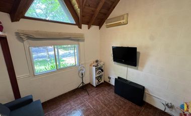 Casa en Venta - APTO CREDITO 4 DORMITORIOS - PISCINA Barrio Maschwitz Privado