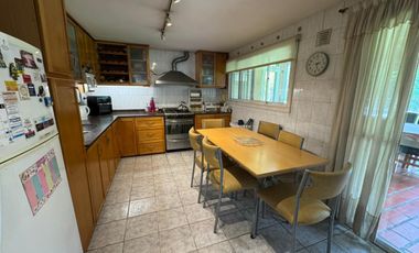 Casa en Venta - APTO CREDITO 4 DORMITORIOS - PISCINA Barrio Maschwitz Privado