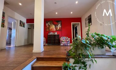 Casa en venta de 5 ambientes con cochera y piscina - Villa Ballester