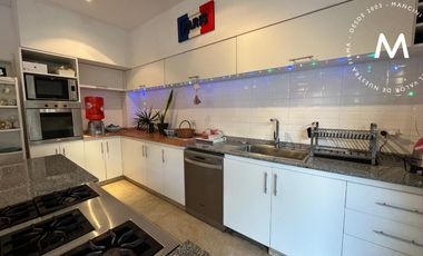 Casa en venta de 5 ambientes con cochera y piscina - Villa Ballester