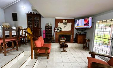 APTO CREDITO - Casa 4 amb en venta en Parque Alvear I, Tortuguitas