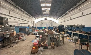 Depósito en Lanús Oeste