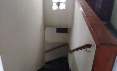 Casa en 2 Plantas con Jardin, Quincho, Garage, Balcon y Terraza - Banfield