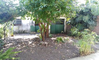 Casa en 2 Plantas con Jardin, Quincho, Garage, Balcon y Terraza - Banfield