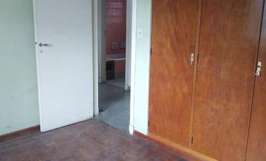 Casa en 2 Plantas con Jardin, Quincho, Garage, Balcon y Terraza - Banfield