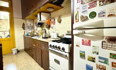 CASA CON DOS PHS EN BLOCK CON PATIO TERRAZA Y PARRILLA EN LA BOCA VENTA