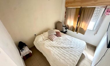 CASA CON DOS PHS EN BLOCK CON PATIO TERRAZA Y PARRILLA EN LA BOCA VENTA