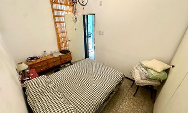 CASA CON DOS PHS EN BLOCK CON PATIO TERRAZA Y PARRILLA EN LA BOCA VENTA