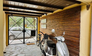 CASA VENTA 6 AMBIENTES MARTINEZ