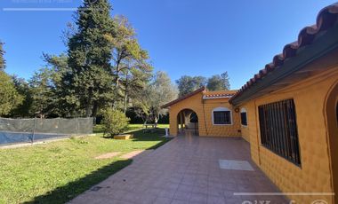 Casa Quinta en venta apta credito El Pato Berazategui