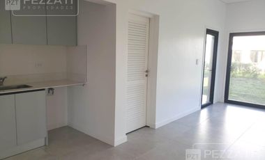 Casa en  venta en Barrio Privado Rumenco Joven. 3 dormitorios (1 suite) . Garage doble. Jardin