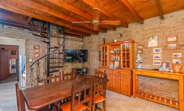 Casa en VENTA Villa De Mayo