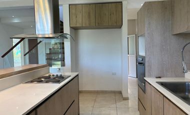 Venta/Alquiler casa en Barrio Buenos Aires Village -  Bella Vista
