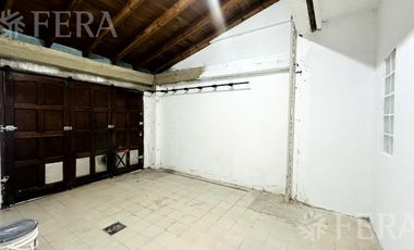 Venta PH 3 ambientes con cochera en Villa Dominico