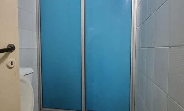 VENTA GALPÓN BURZACO CENTRO, 747 M² LOSA. 905 m² TOTALES.