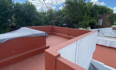 Casa 4 dormitorios luminosa barrios abasto cochera