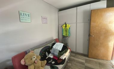 Casa 4 dormitorios luminosa barrios abasto cochera