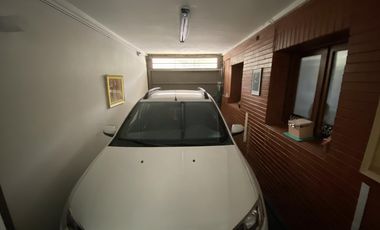 Casa 4 dormitorios luminosa barrios abasto cochera