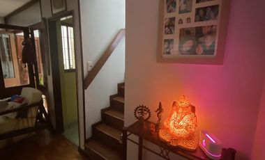 Casa 4 dormitorios luminosa barrios abasto cochera