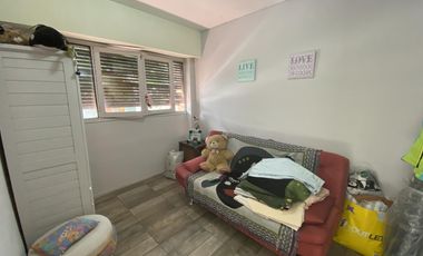 Casa 4 dormitorios luminosa barrios abasto cochera