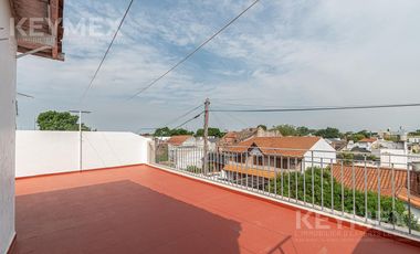 PH de 4 ambientes con cochera, patio y terraza zona norte carapachay