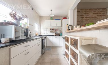 PH de 4 ambientes con cochera, patio y terraza zona norte carapachay