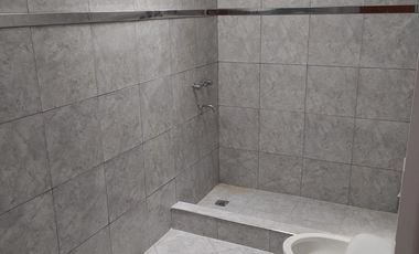 PH de tres ambientes con patio a la venta en Wilde