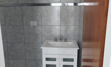 PH de tres ambientes con patio a la venta en Wilde