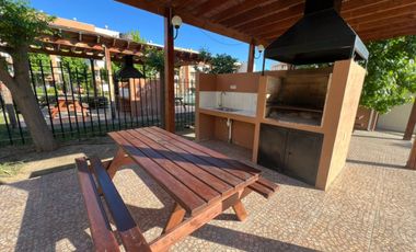 Departamento en arriendo c/ estacionamiento en San Francisco de Limache