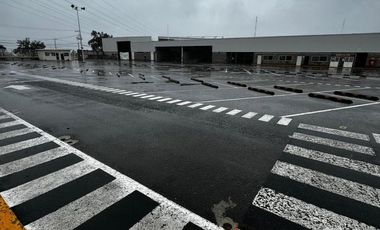 Edificio de Oficinas y Naves en Renta Mahatma Gandhi Aguascalientes.