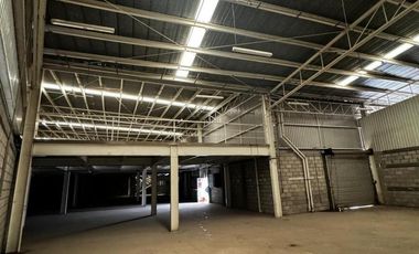 Edificio de Oficinas y Naves en Renta Mahatma Gandhi Aguascalientes.