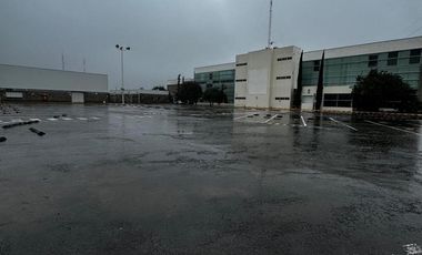 Edificio de Oficinas y Naves en Renta Mahatma Gandhi Aguascalientes.