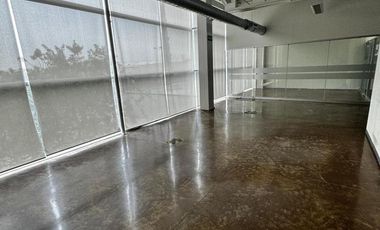 Edificio de Oficinas y Naves en Renta Mahatma Gandhi Aguascalientes.