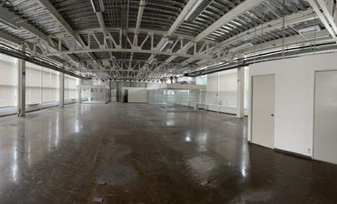 Edificio de Oficinas y Naves en Renta Mahatma Gandhi Aguascalientes.