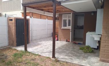 Casa en Arriendo en Nova Hacienda