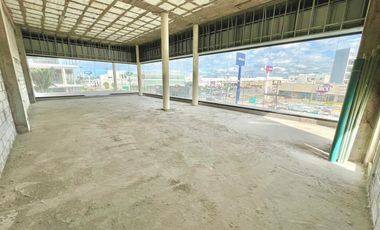 Local Plaza Punto Laguna