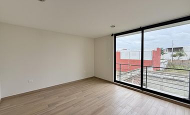 CASA EN RENTA EN CLARENZA RESIDENCIAL, ZONA SAN BERNARDINO TLAXCALANCINGO, PUEBLA