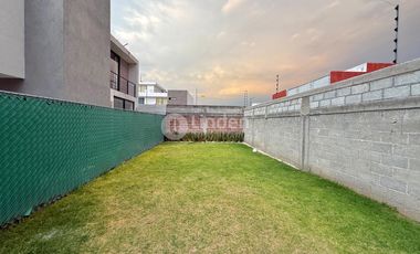 CASA EN RENTA EN CLARENZA RESIDENCIAL, ZONA SAN BERNARDINO TLAXCALANCINGO, PUEBLA