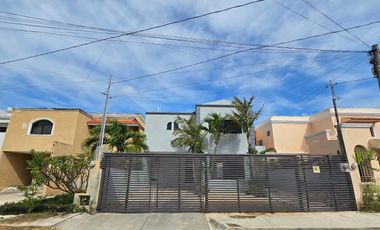 Casa en Renta, en Montebello, Mérida, Yucatán