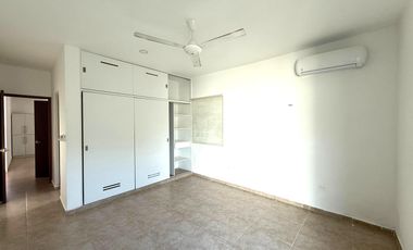 Casa en Privada Magnolia con Piscina y Amplias Amenidades