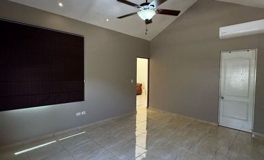 CASA EN RENTA EN SATELITE