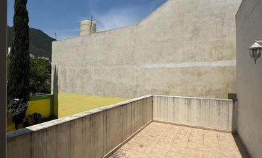 CASA EN RENTA EN SATELITE