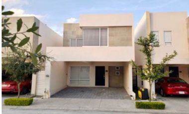 Casa en venta equipada y amueblada en Dream Lagoons en Apodaca