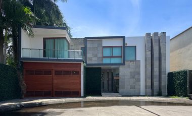 CASA CON 4 HABITACIONES EN RENTA EN PALMAS