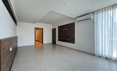 CASA CON 4 HABITACIONES EN RENTA EN PALMAS