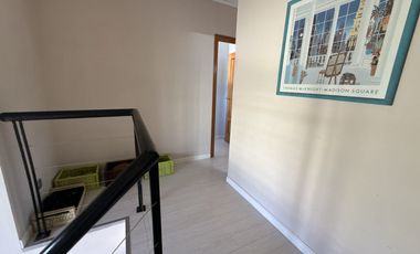 VENTA Casa 3 dormitorios, gran parque con piscina y quincho completo - Funes