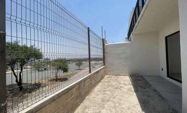 Departamento en Planta Baja en Amuralle, ZIRE – 2 Recámaras y Patio