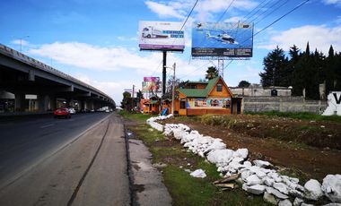 Terreno en renta sobre carretera Mexico-Toluca, uso suelo mixto
